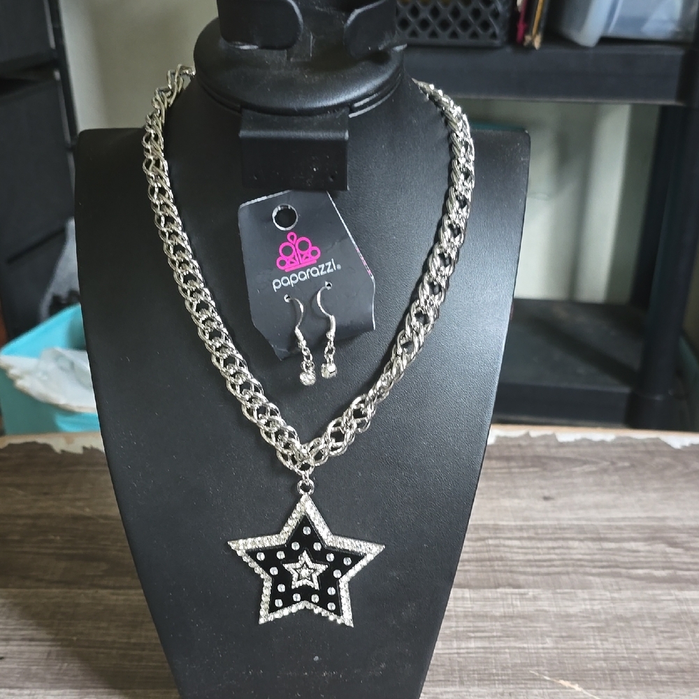 Paparazzi Silver Starry Night Necklace Set